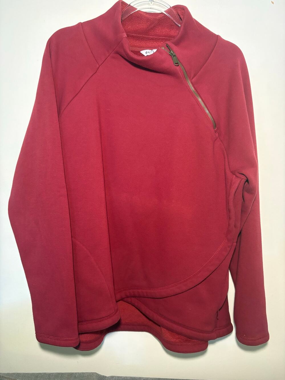 Women’s Athleta 1x wine colored sweatshirt with asymmetrical zipper